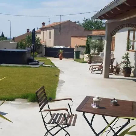 Apartman Double S2 Marčana