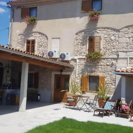 Double S2 Apartman Marčana
