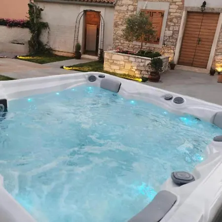 Double S2 Apartman Marčana